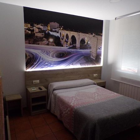 Hostal Serruchi Teruel Exterior foto